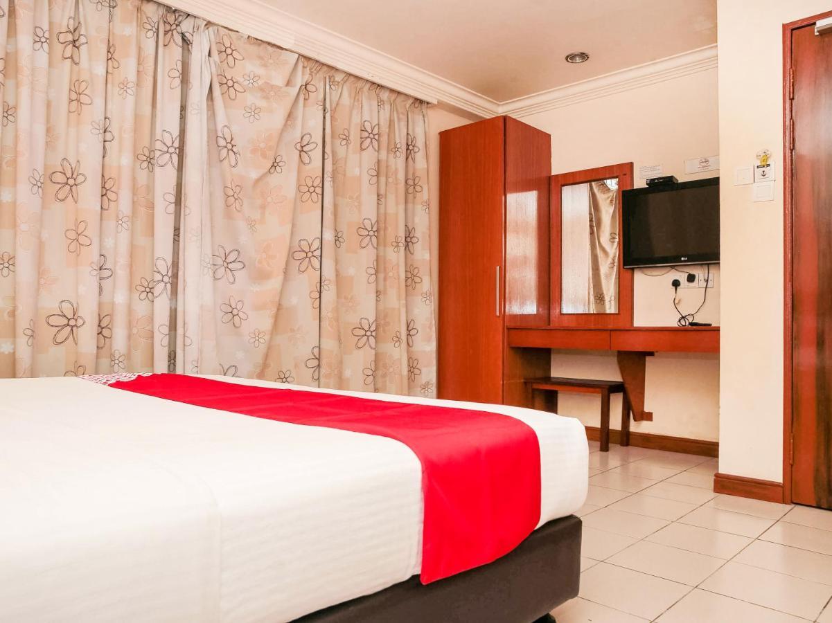 Oyo 90104 Lady Anne Hotel Sandakan Exterior photo
