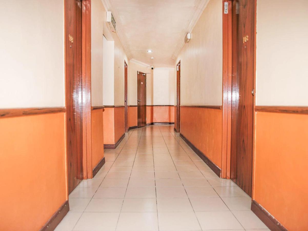 Oyo 90104 Lady Anne Hotel Sandakan Exterior photo
